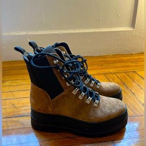 Marc Fisher Plune Lace Up Combat boots in Medium Natural - size 9